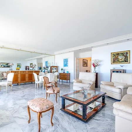 Appartement Spacieux Vue Et Montagne Cagnes-sur-Mer